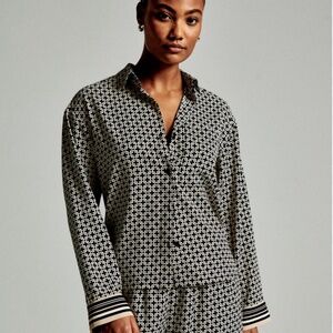 Abercrombie satin button top